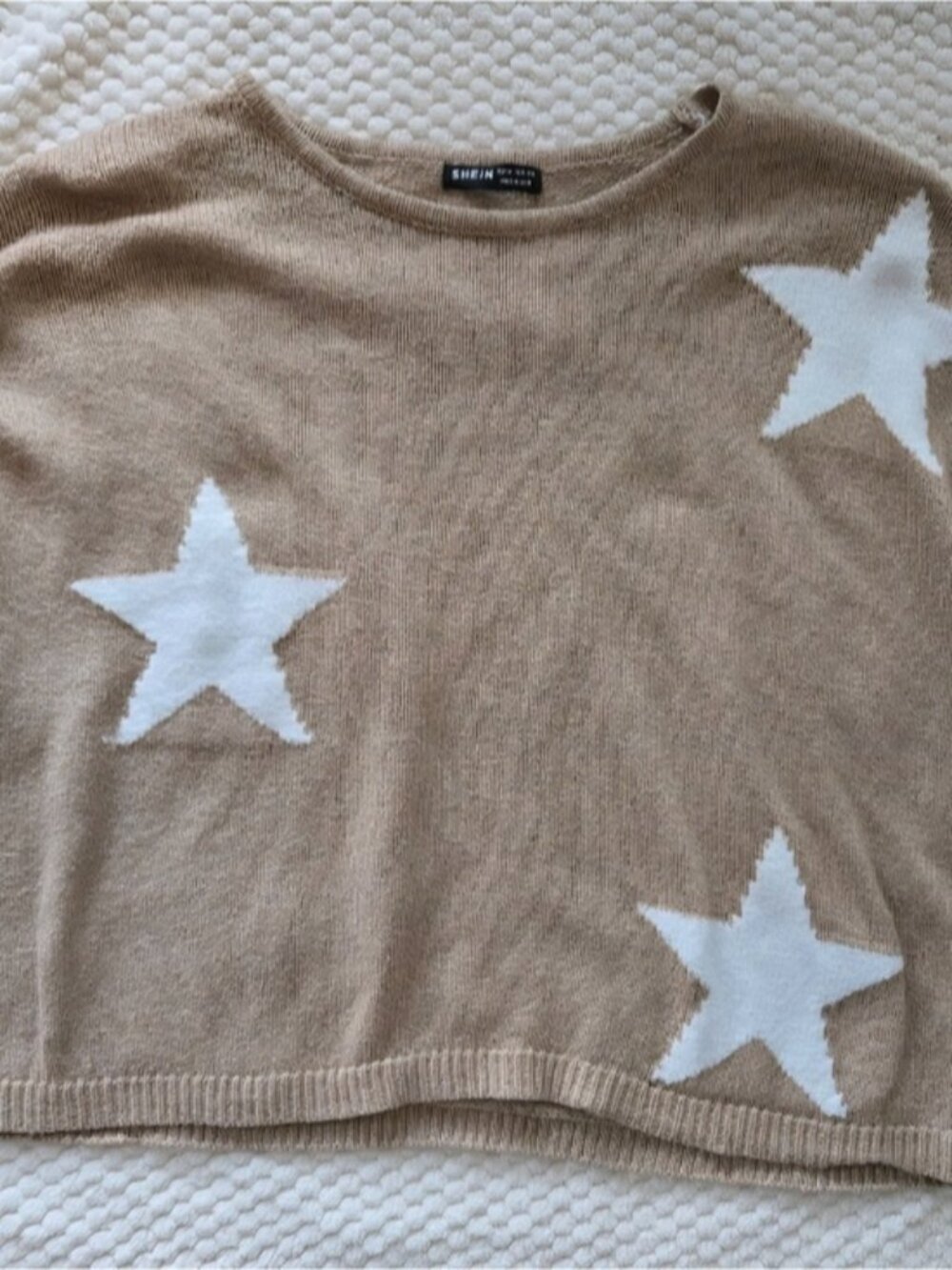 Womens Tan Crewneck Star Knit Sweater Size Medium - Very Good Condition - Stars